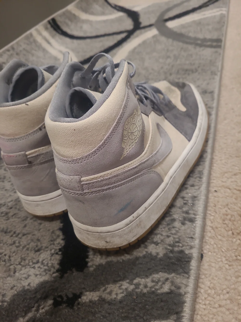 Air Jordan 1 Mid SE Coconut Milk Particle Gray Men's Size 11 Preowned Jordan